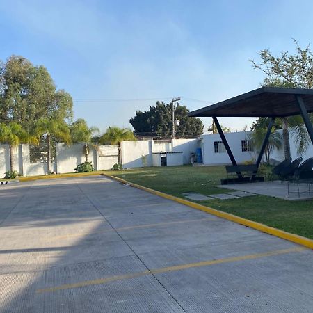 Hotel Bugari Aeropuerto Guadalajara Las Pintas Ngoại thất bức ảnh