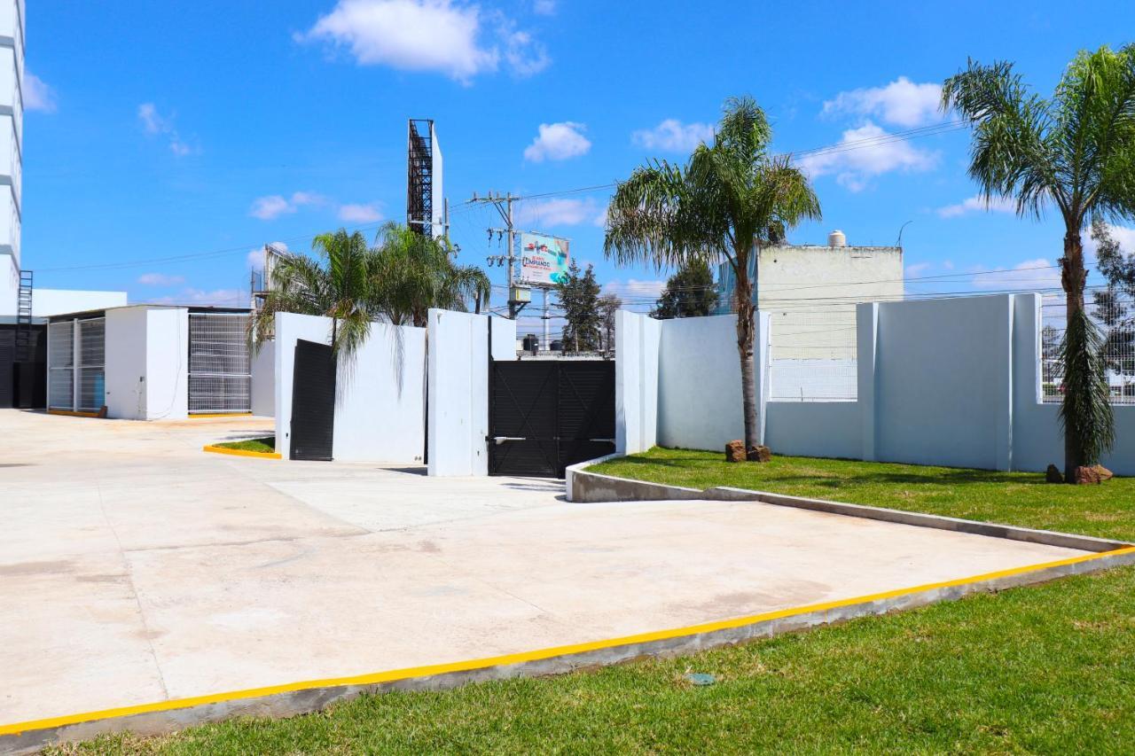 Hotel Bugari Aeropuerto Guadalajara Las Pintas Ngoại thất bức ảnh