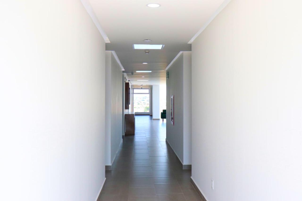 Hotel Bugari Aeropuerto Guadalajara Las Pintas Ngoại thất bức ảnh