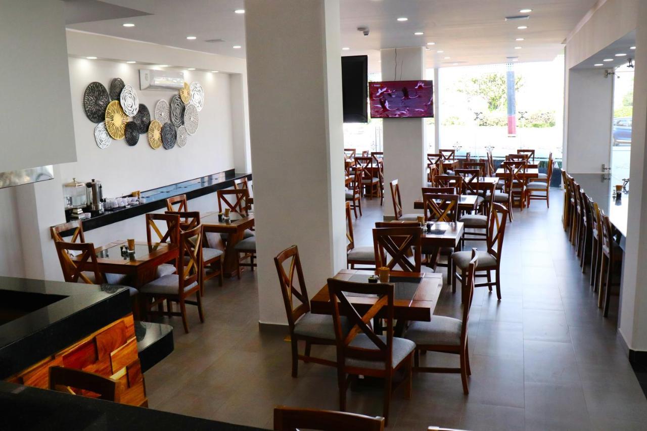 Hotel Bugari Aeropuerto Guadalajara Las Pintas Ngoại thất bức ảnh