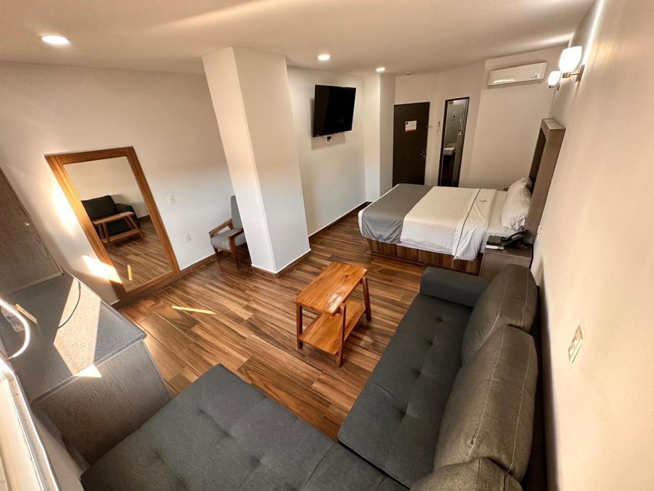 Hotel Bugari Aeropuerto Guadalajara Las Pintas Ngoại thất bức ảnh