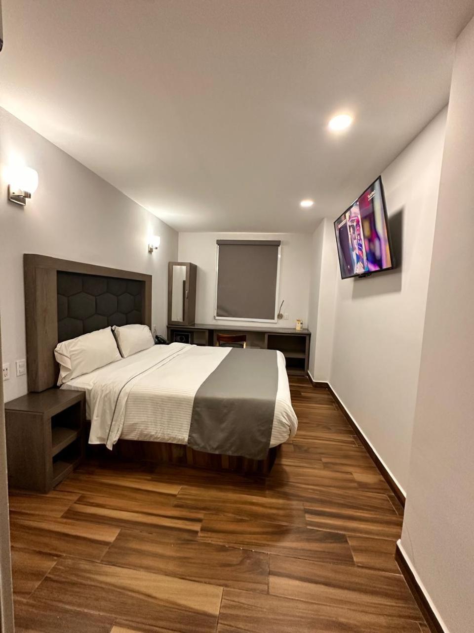 Hotel Bugari Aeropuerto Guadalajara Las Pintas Ngoại thất bức ảnh