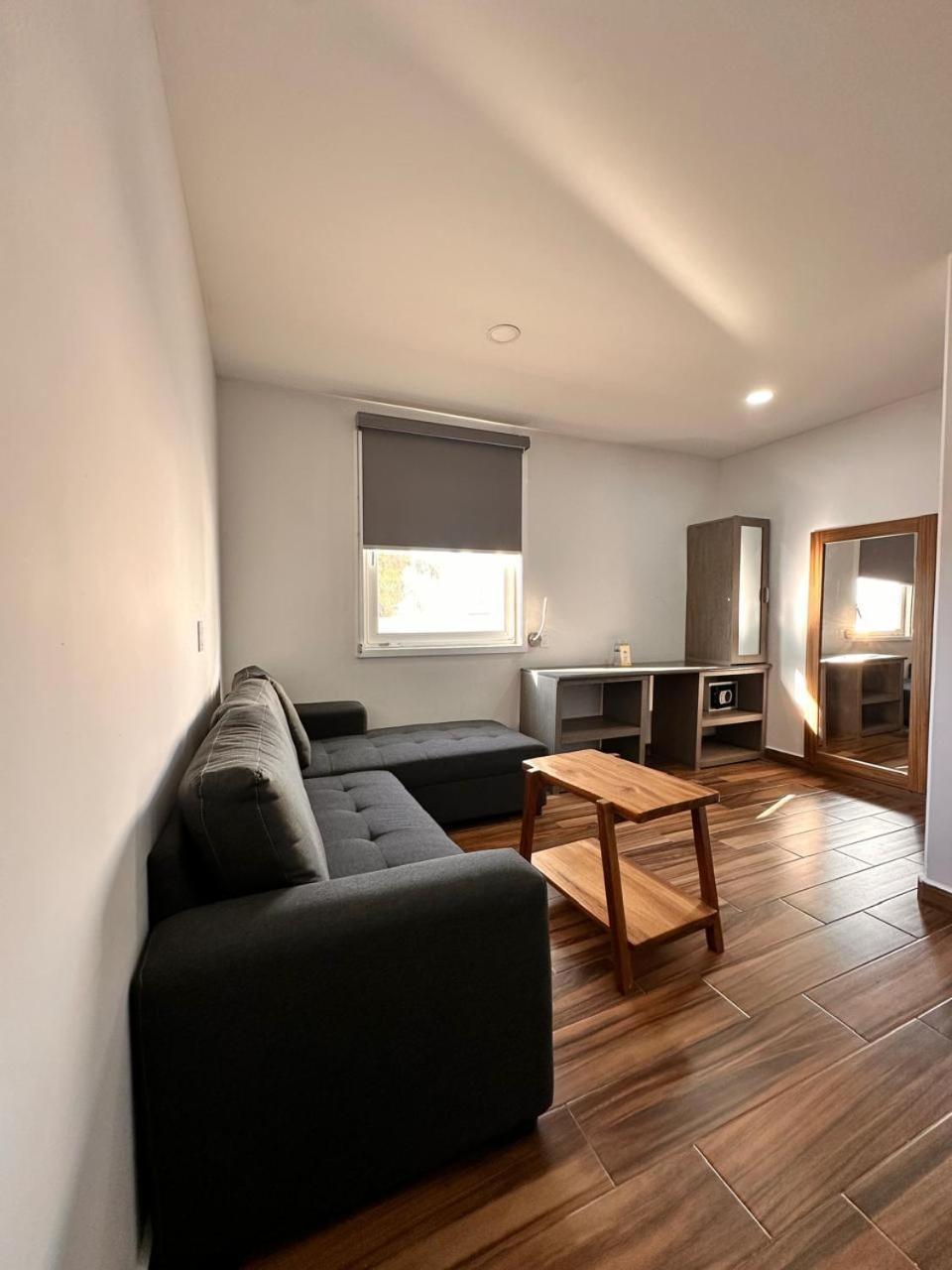 Hotel Bugari Aeropuerto Guadalajara Las Pintas Ngoại thất bức ảnh