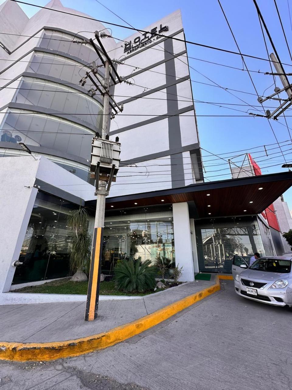 Hotel Bugari Aeropuerto Guadalajara Las Pintas Ngoại thất bức ảnh