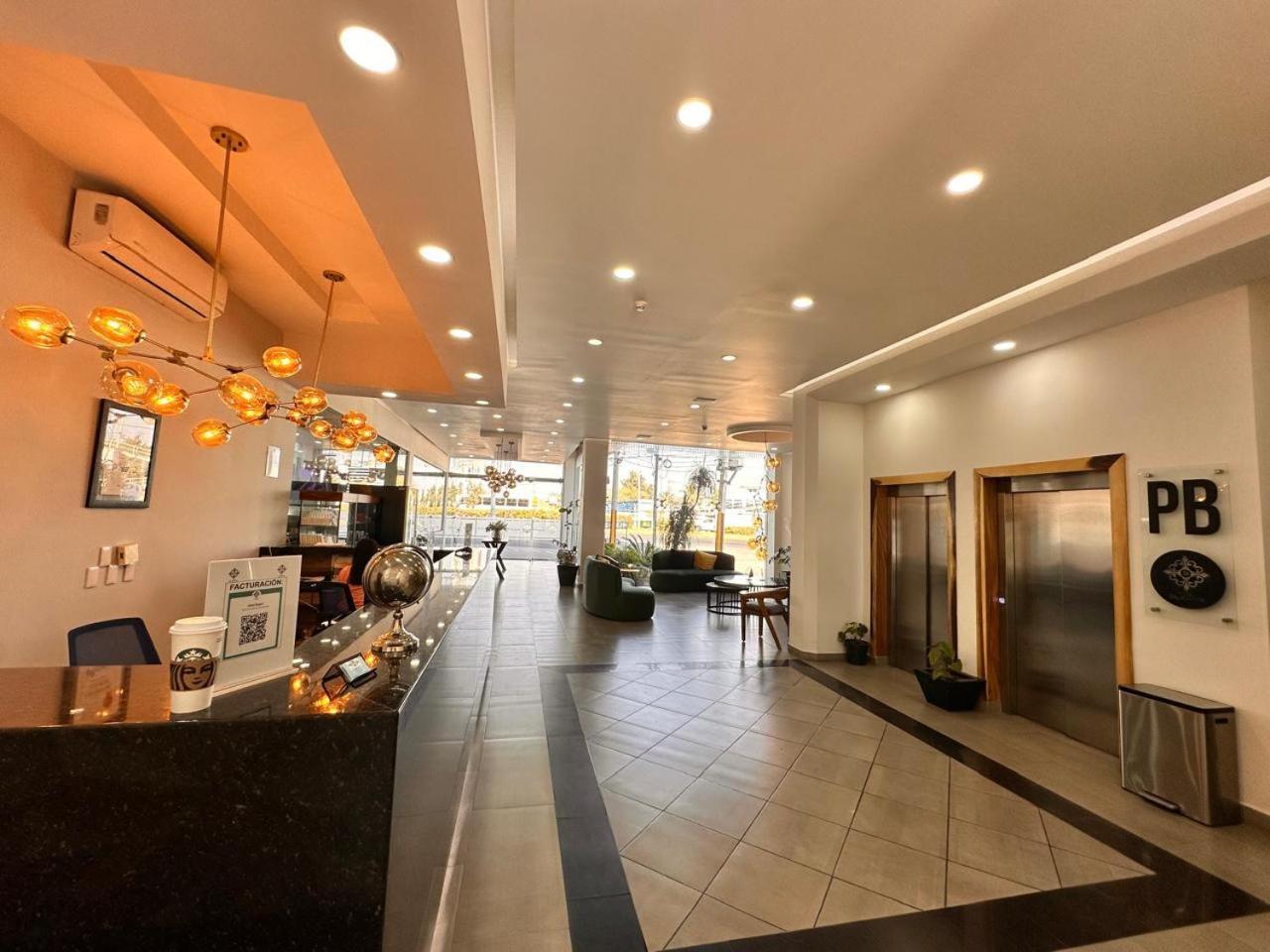 Hotel Bugari Aeropuerto Guadalajara Las Pintas Ngoại thất bức ảnh